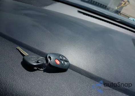 2017 Toyota Sienna Le 8 Passenger z USA, uszkodzony, nr VIN 5TDKZ3DC0HS771524